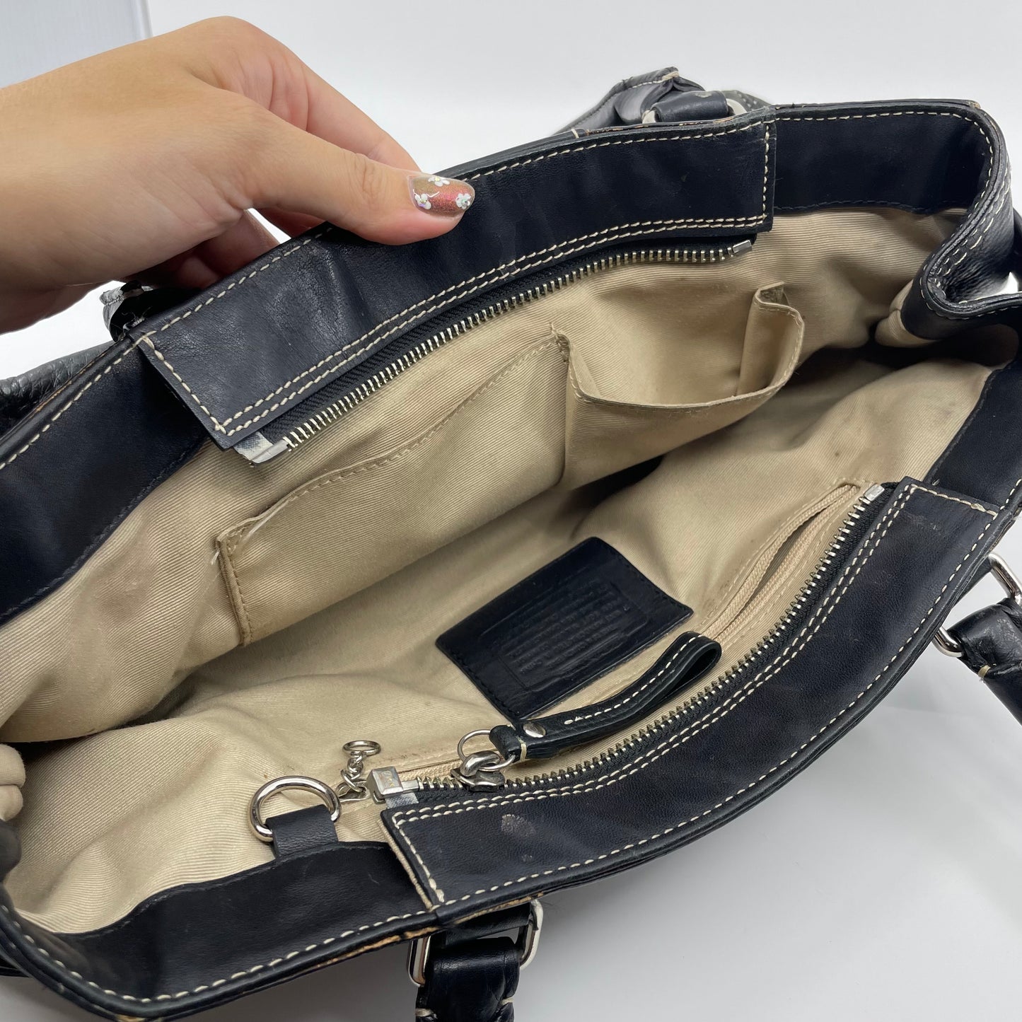 2009 Coach shoulder bag