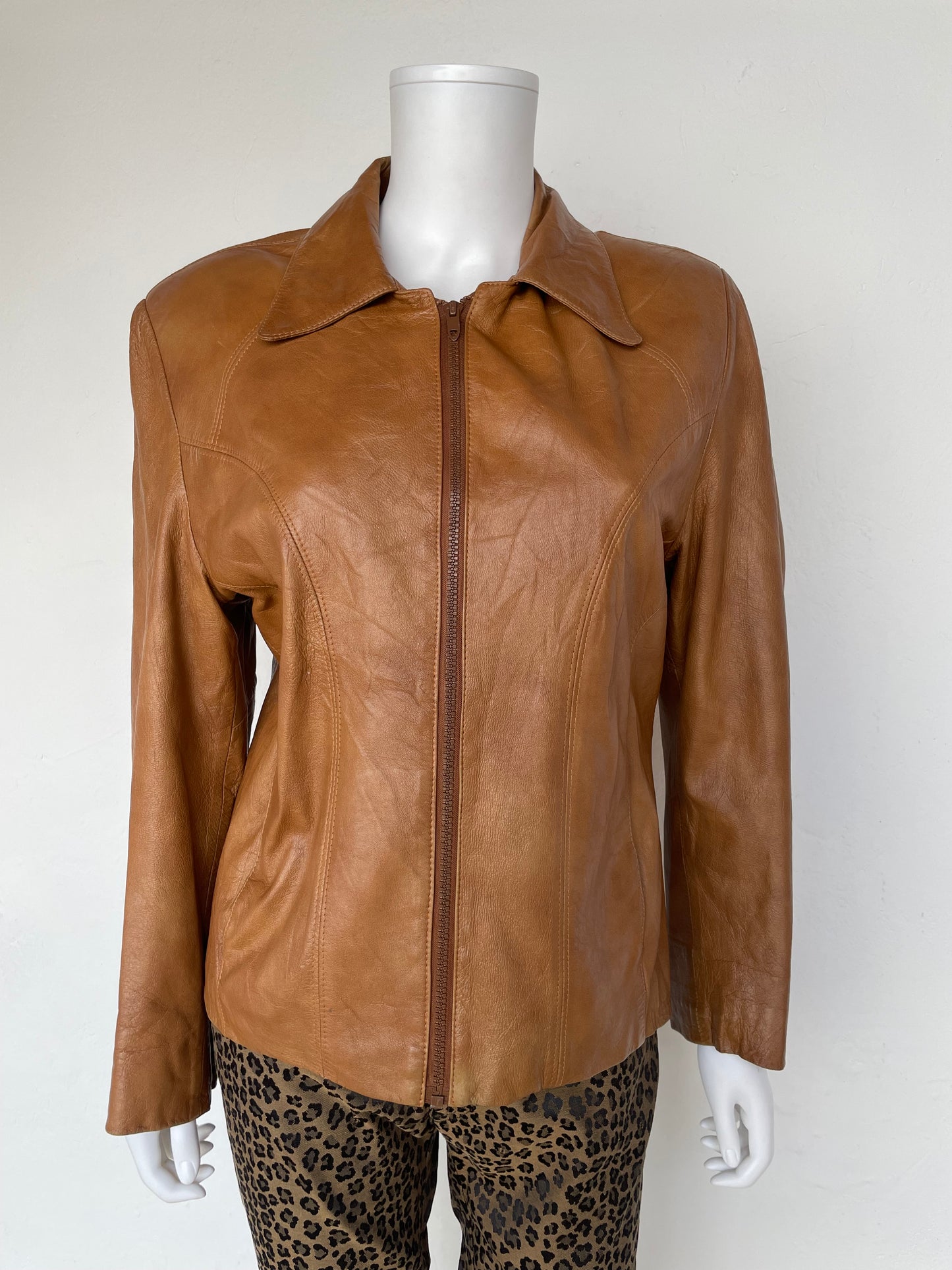 JACKET DE CUERO (M)