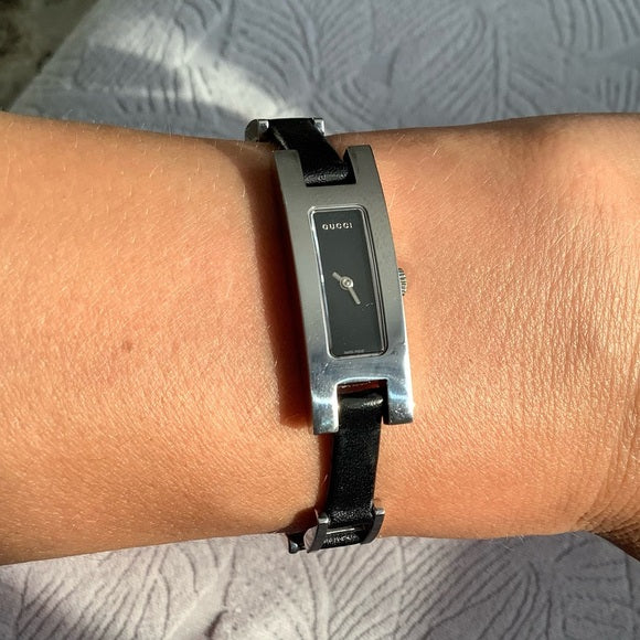 PRE-ORDER GUCCI LEATHER WATCH