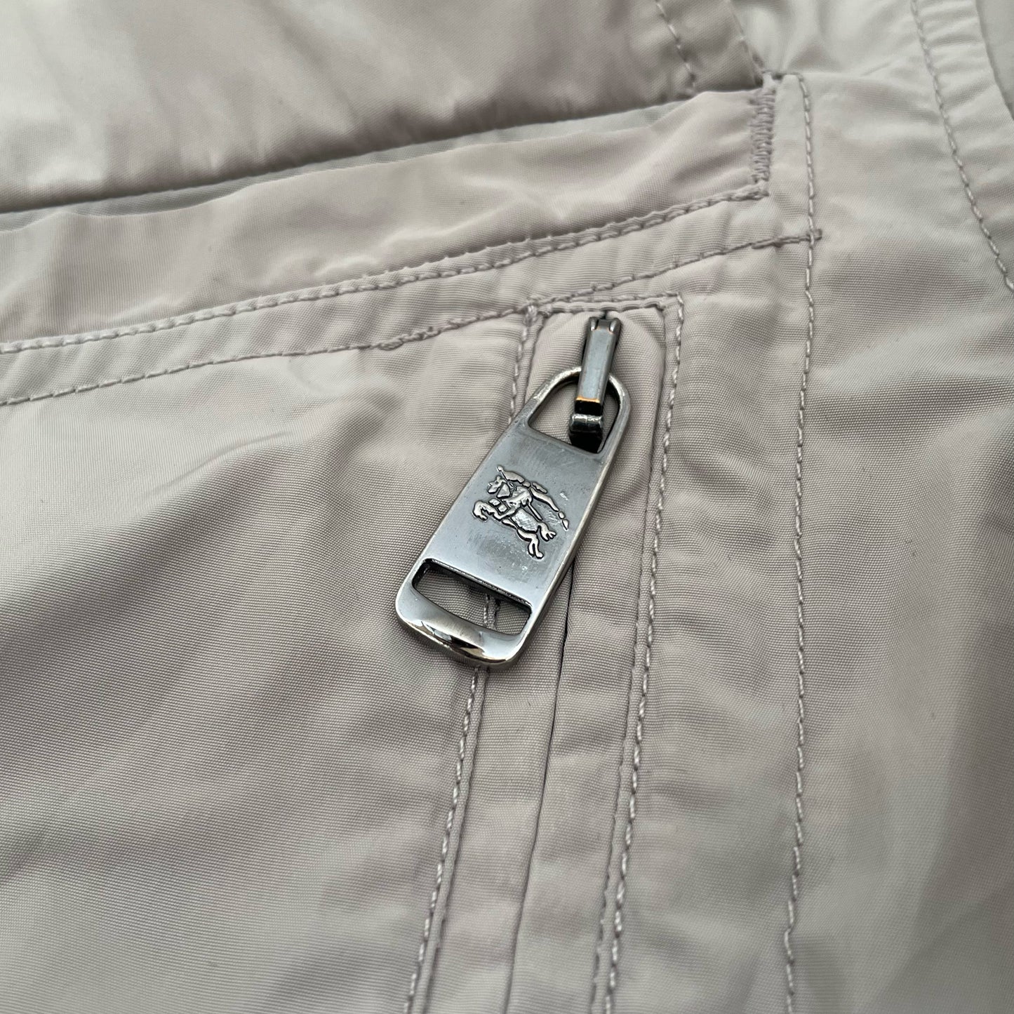 BURBERRY PARKA JACKET (S)