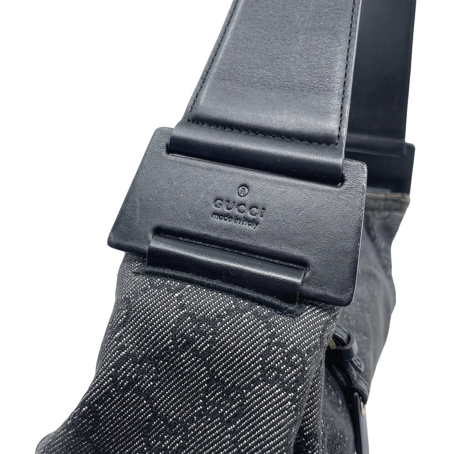 Gucci Supreme barrel bag