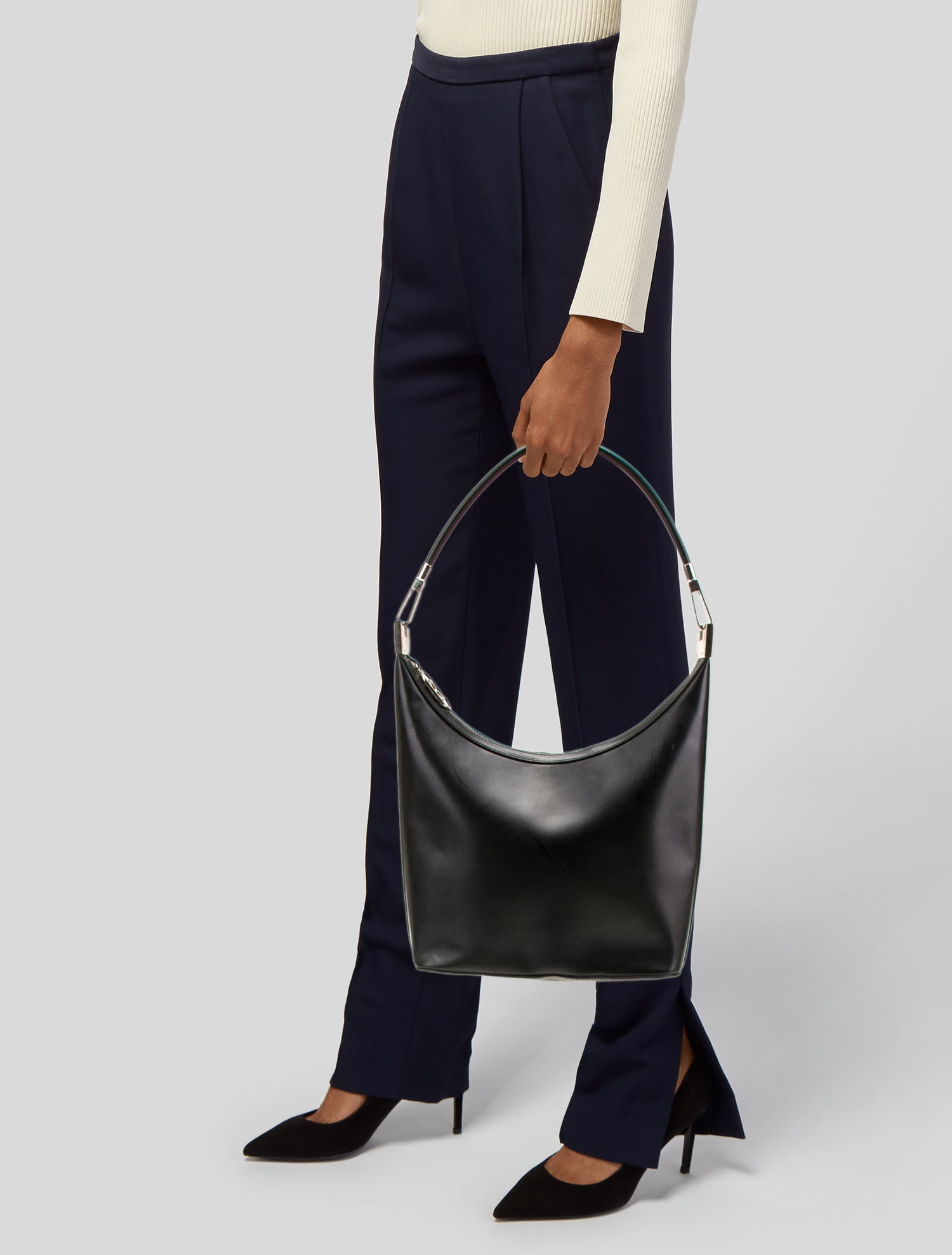 GUCCI LEATHER SHOULDER BAG