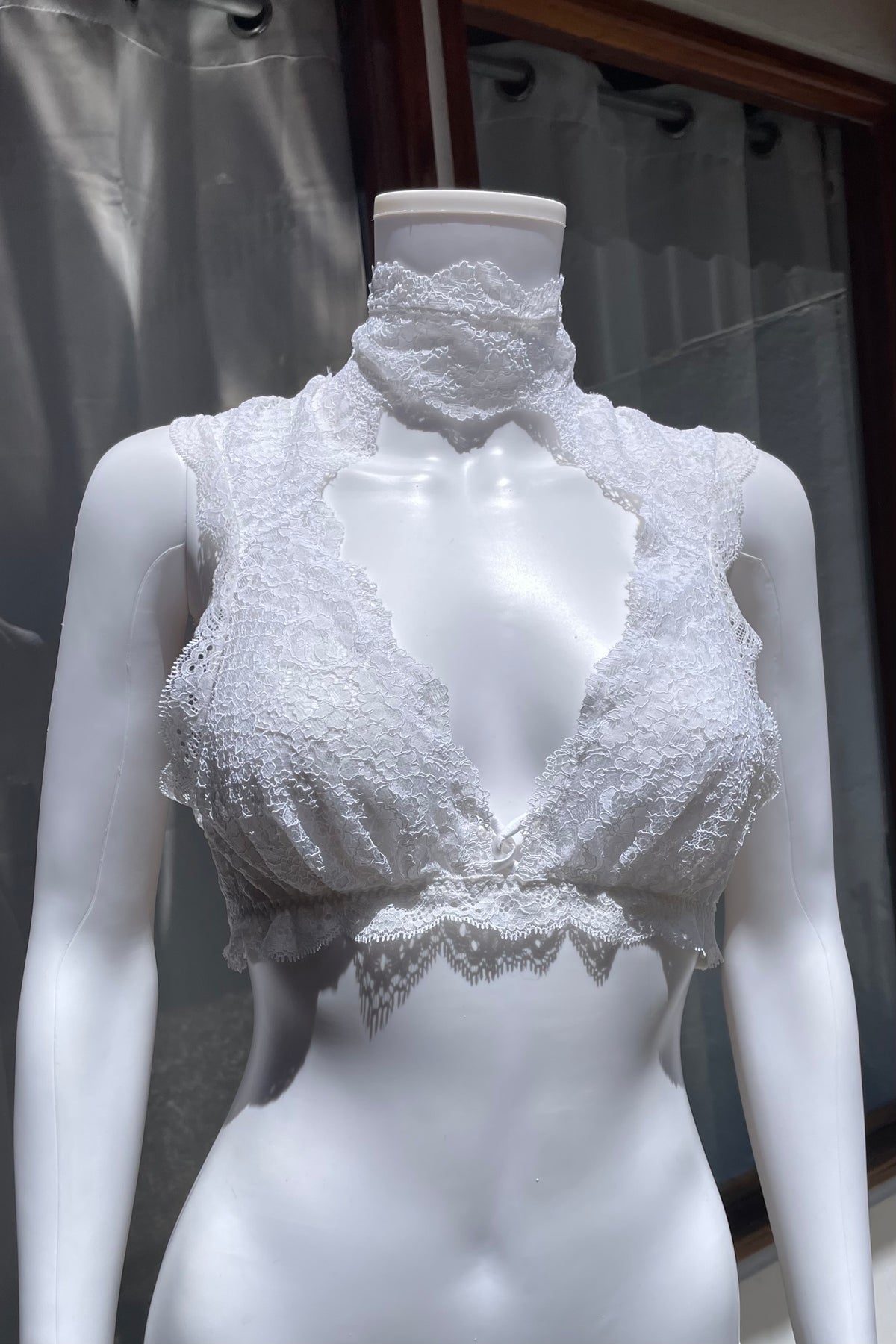 VICTORIA'S SECRET TOP (L)