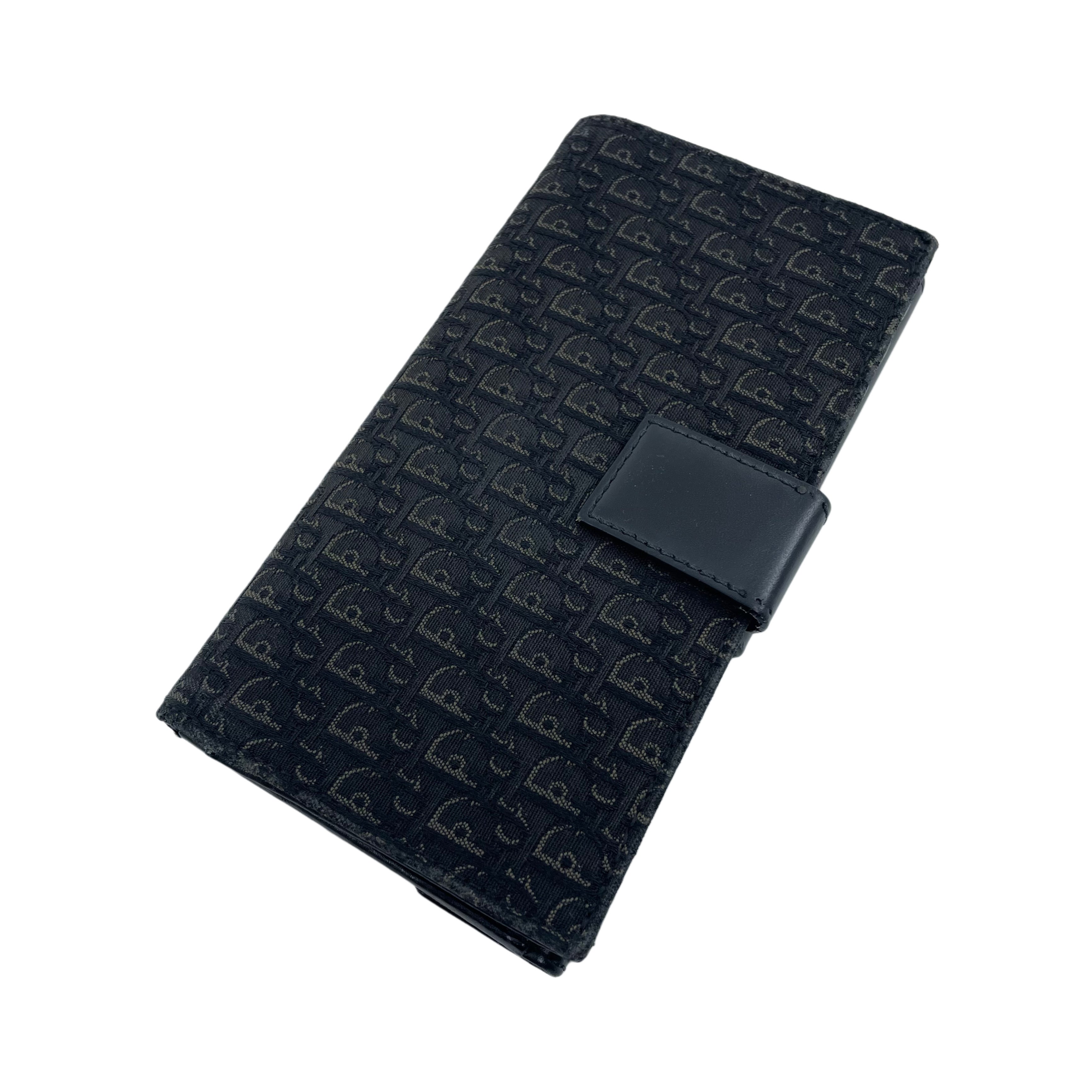 Christian Dior street chic wallet