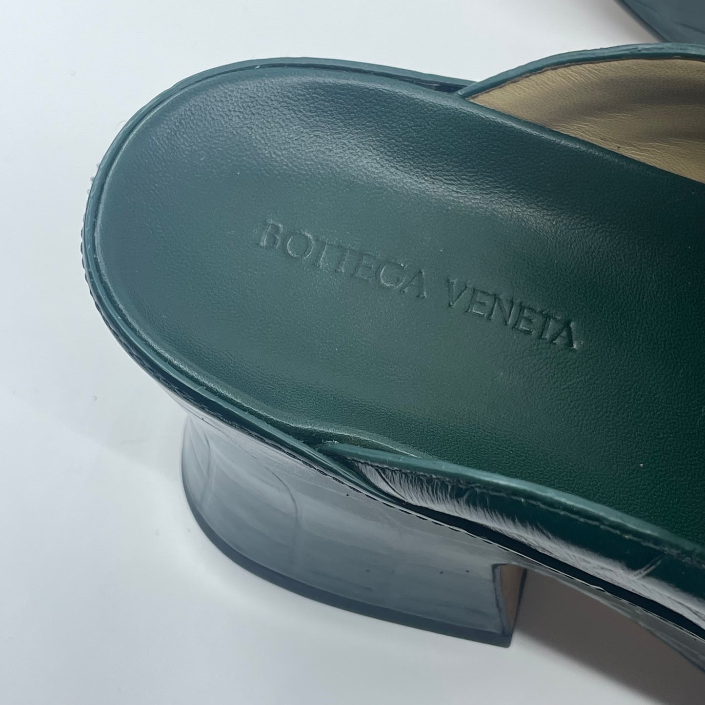 Bottega Veneta mules (40EU)