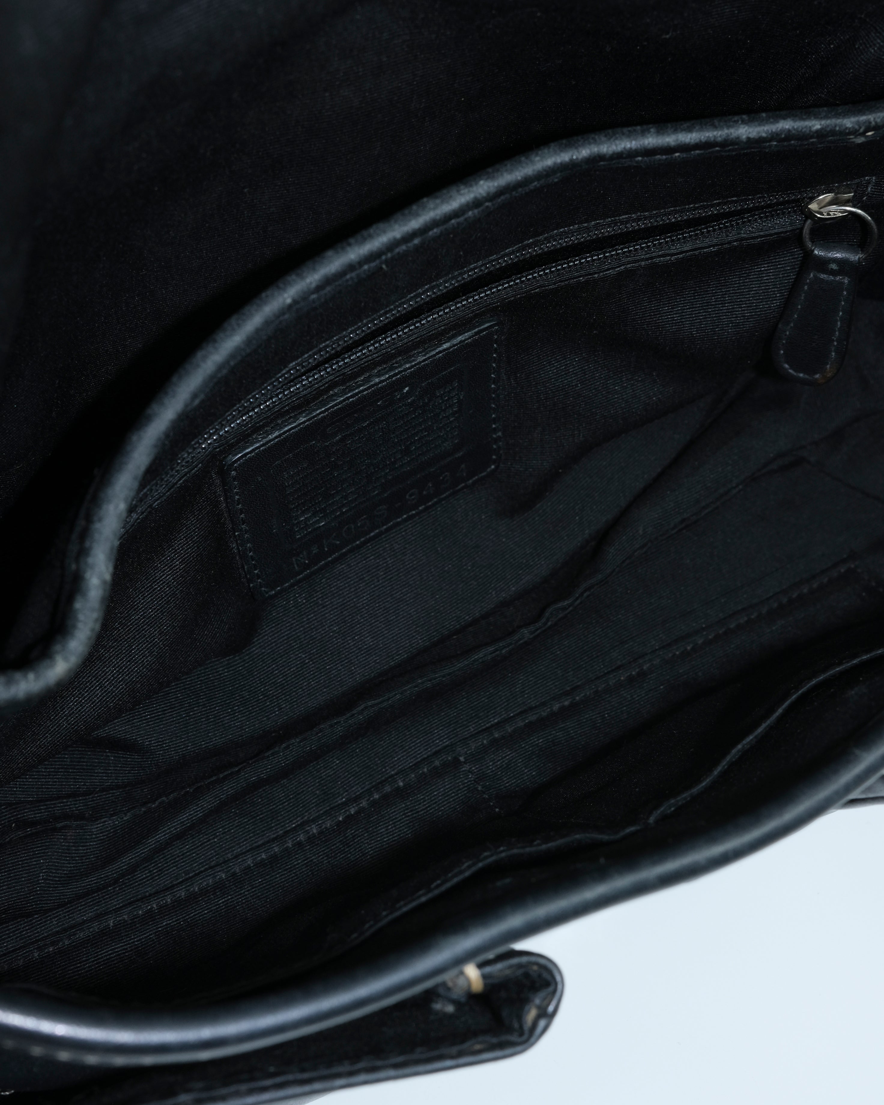 2005 COACH VINTAGE LEATHER BAG