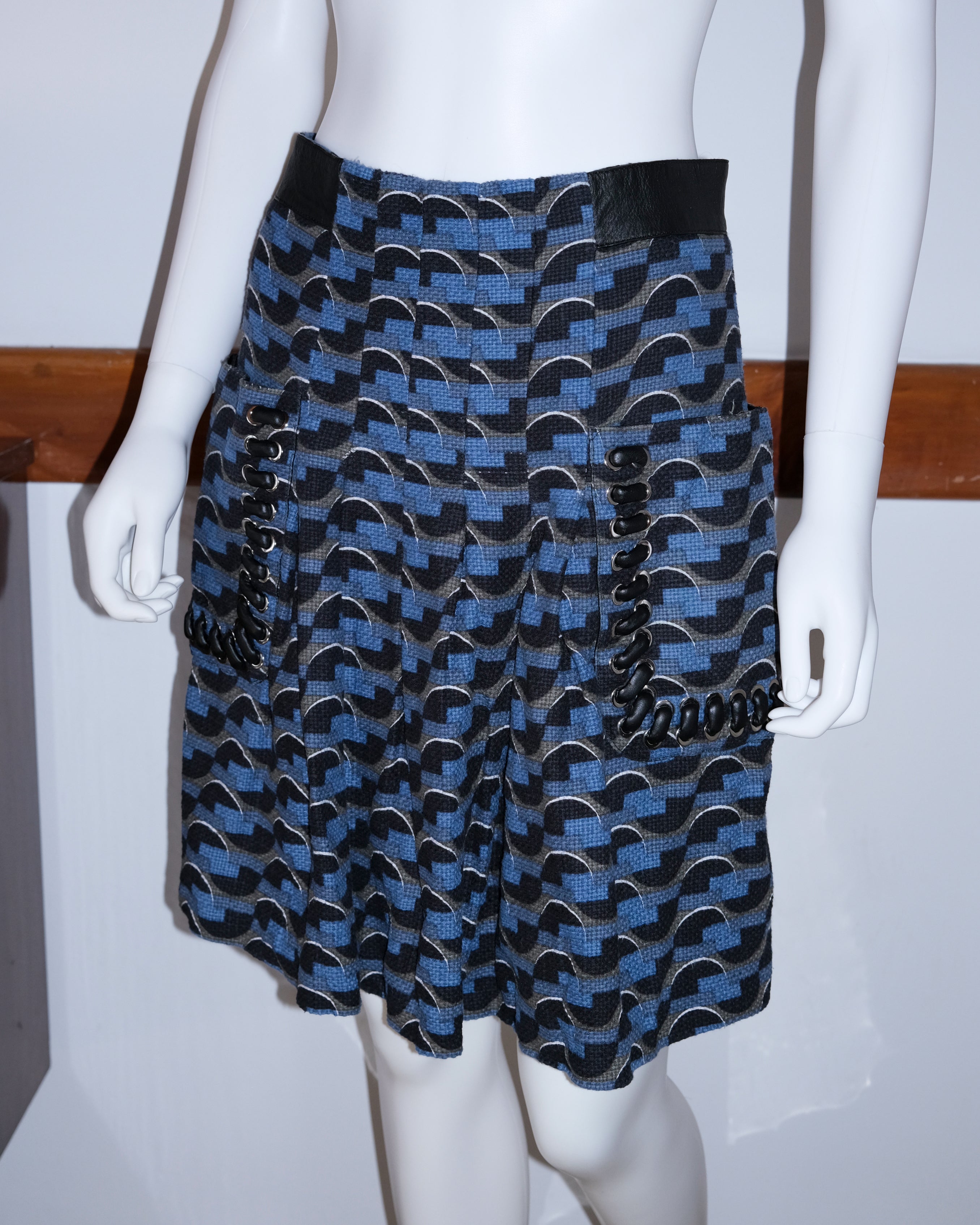 S/S 2016 FENDI RUNWAY SKIRT (M)