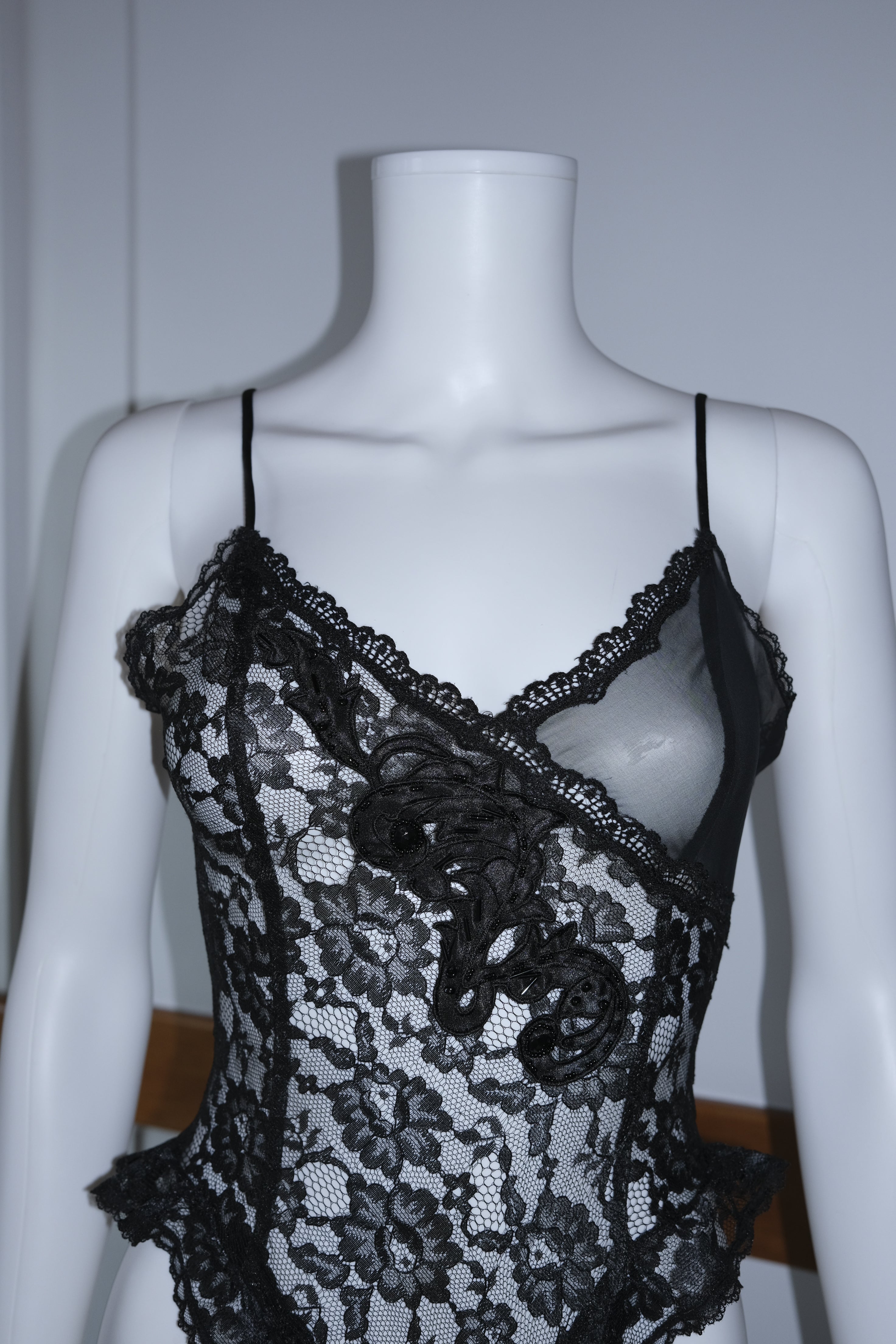 VINTAGE VICTORIA'S SECRET BODYSUIT (S)