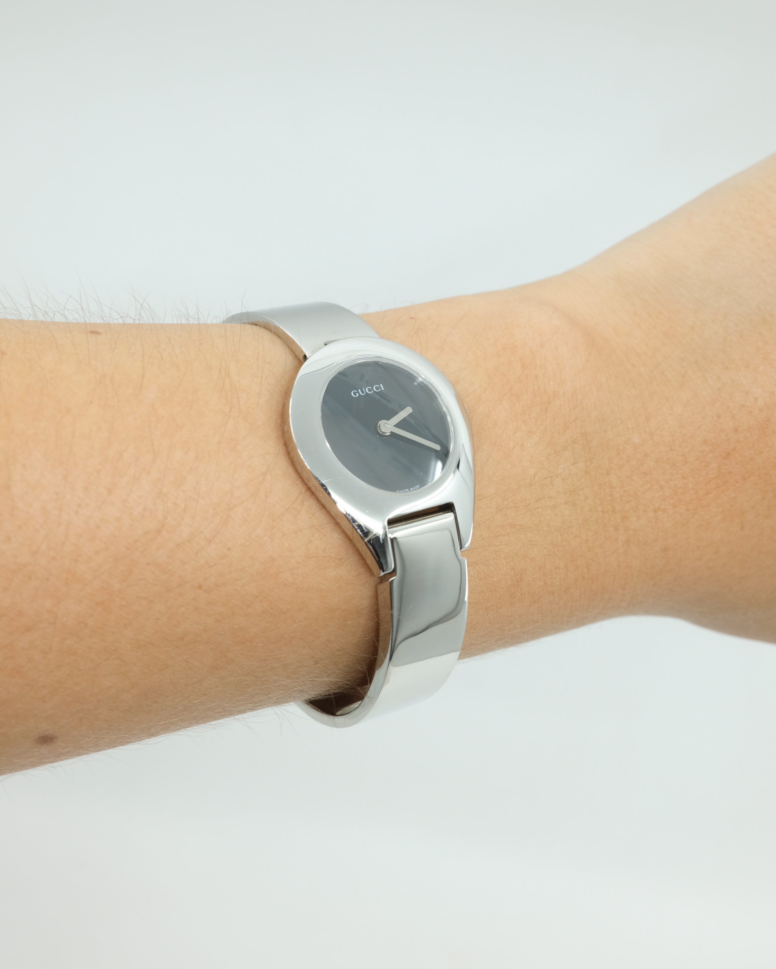 GUCCI 6700L WATCH