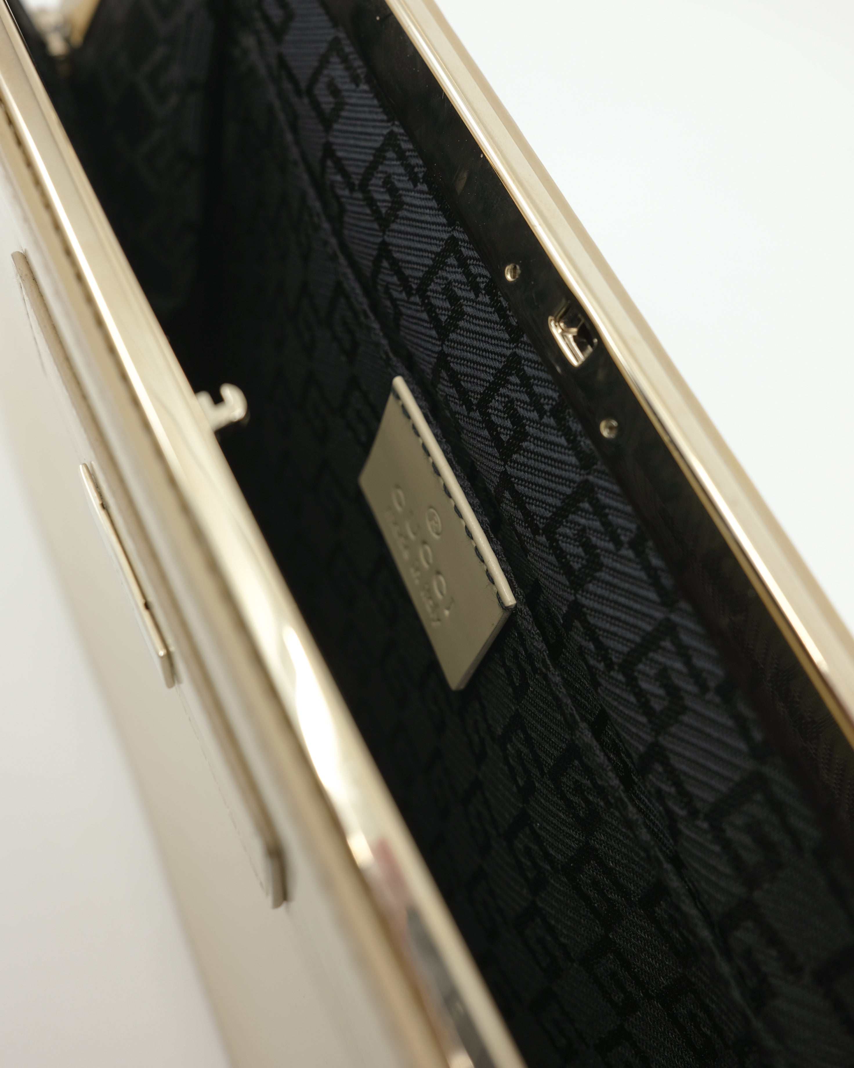 COMING SOON 2000’S GUCCI PATENT BAG