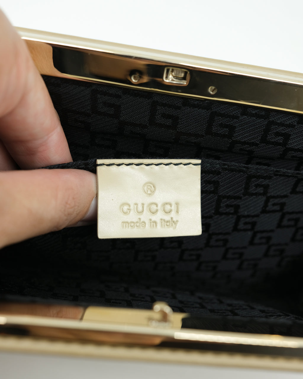 COMING SOON 2000’S GUCCI PATENT BAG