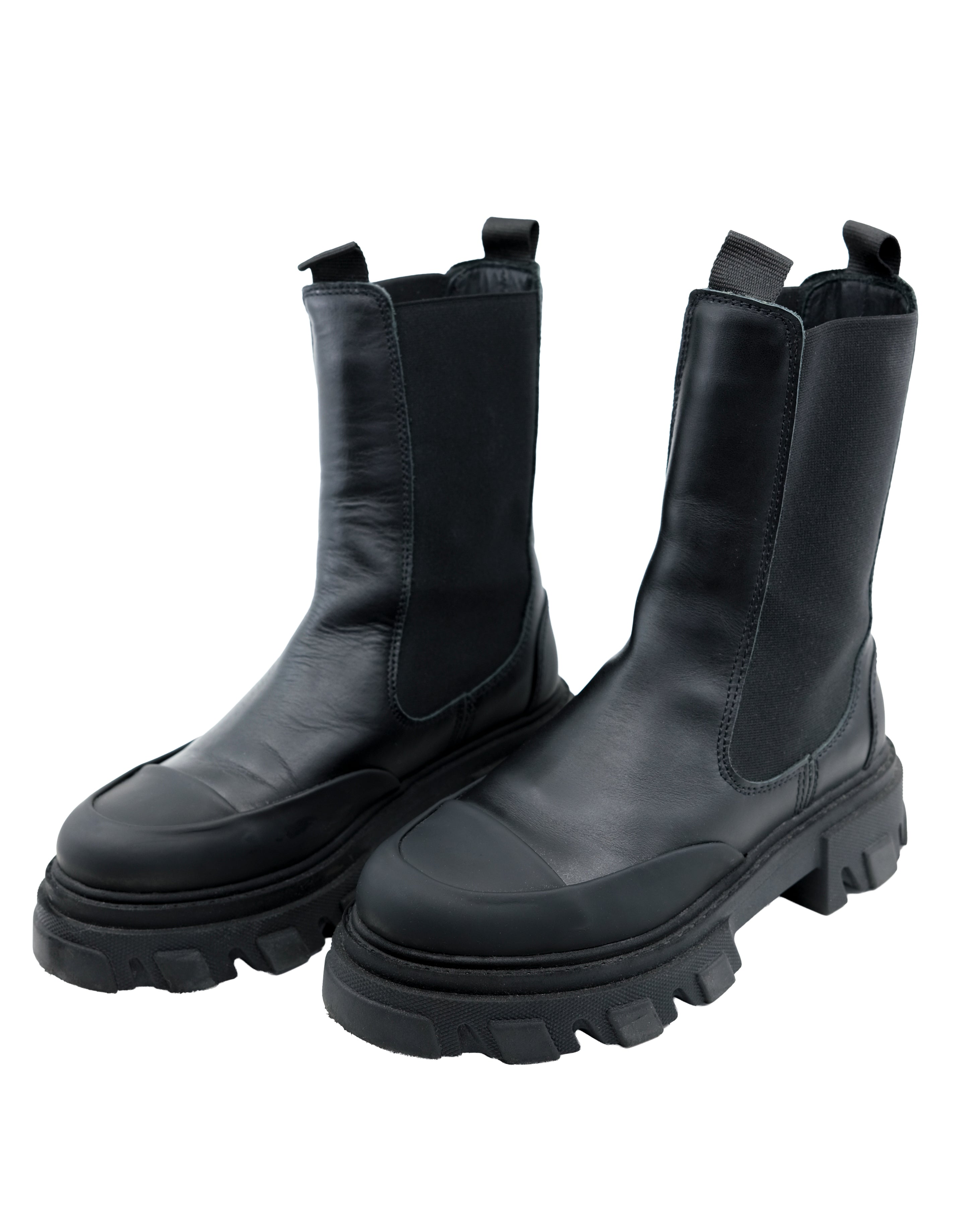 GANNI LEATHER CHELSEA BOOTS (38)