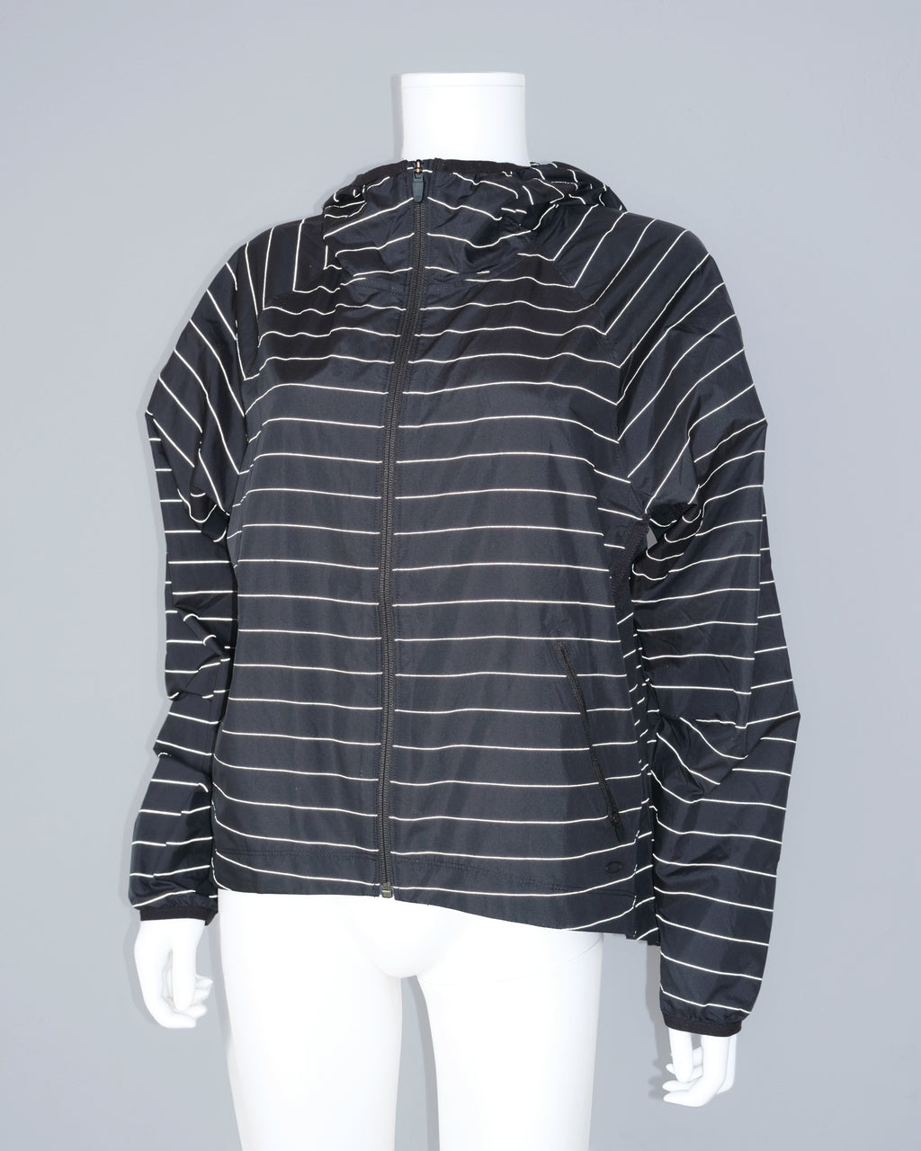 OAKLEY REFLECTIVE WINDBREAKER (S)