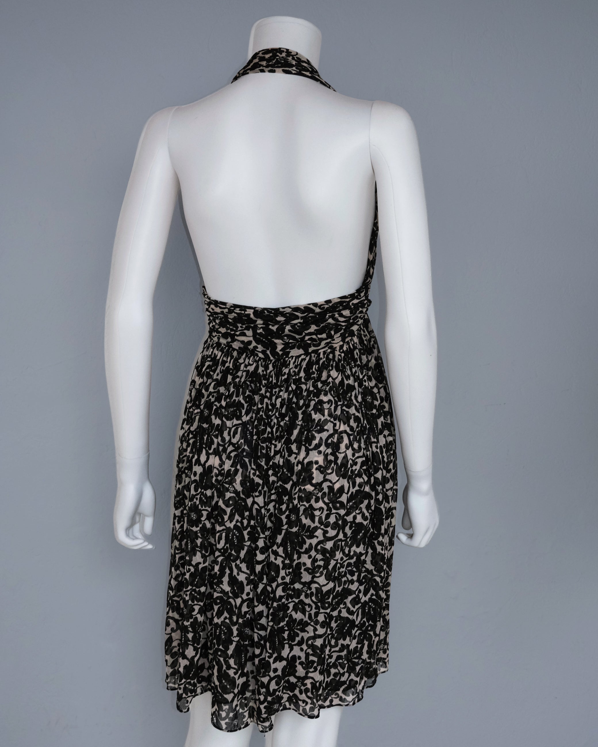 DIANE VON FURSTENBERG  SILK DRESS (S)