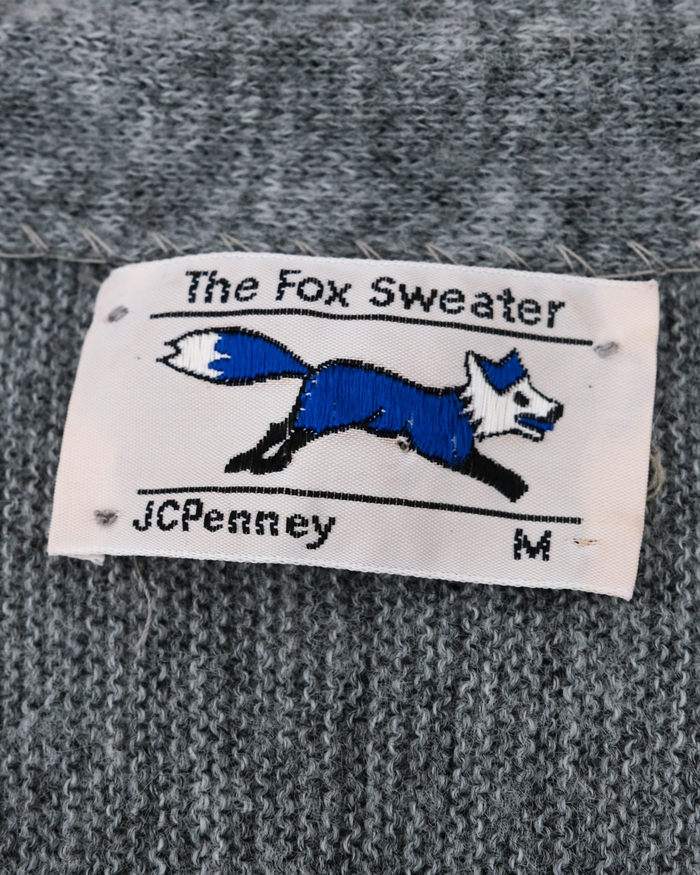 JC PENNY CARDIGAN (M)
