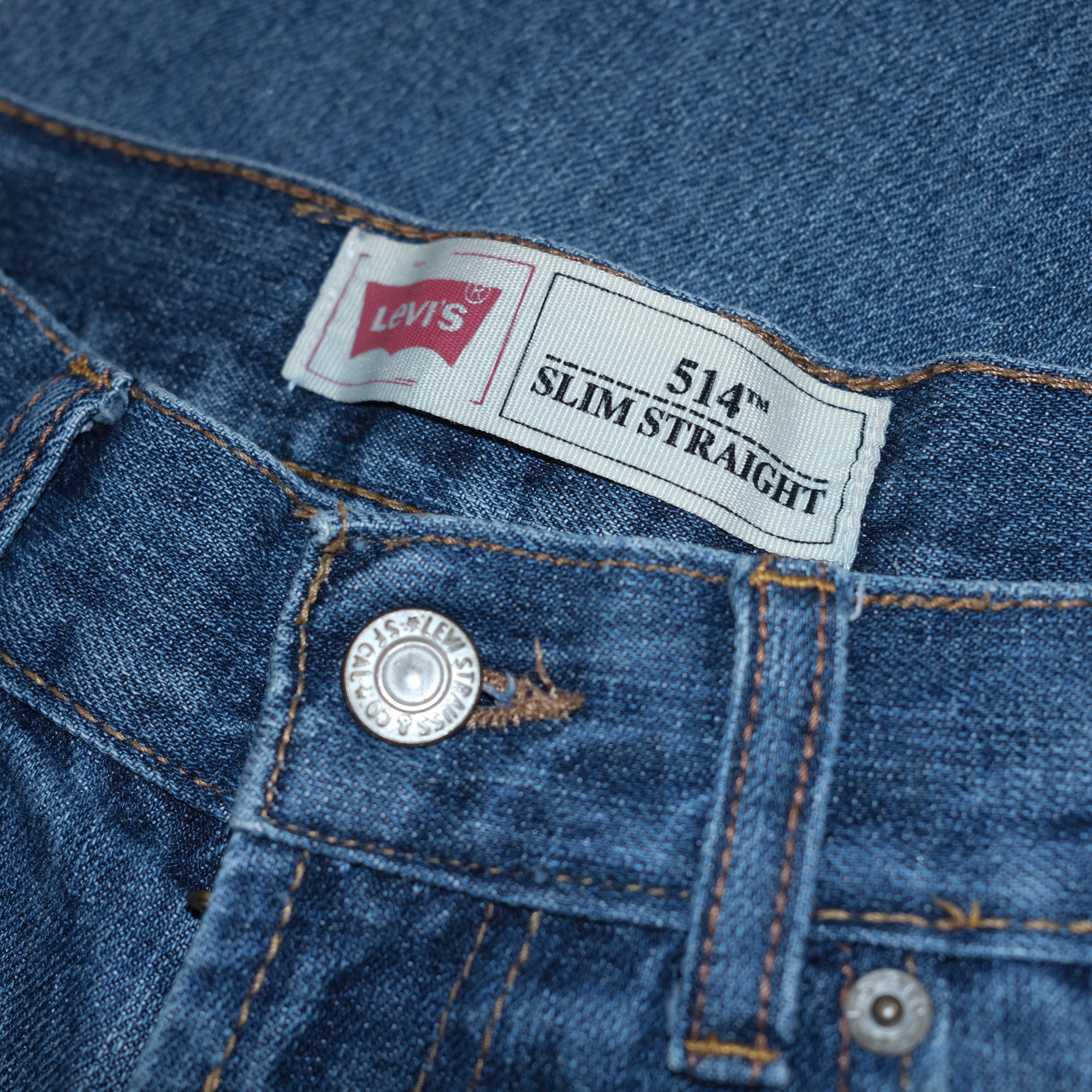 LEVI'S JEANS (28)