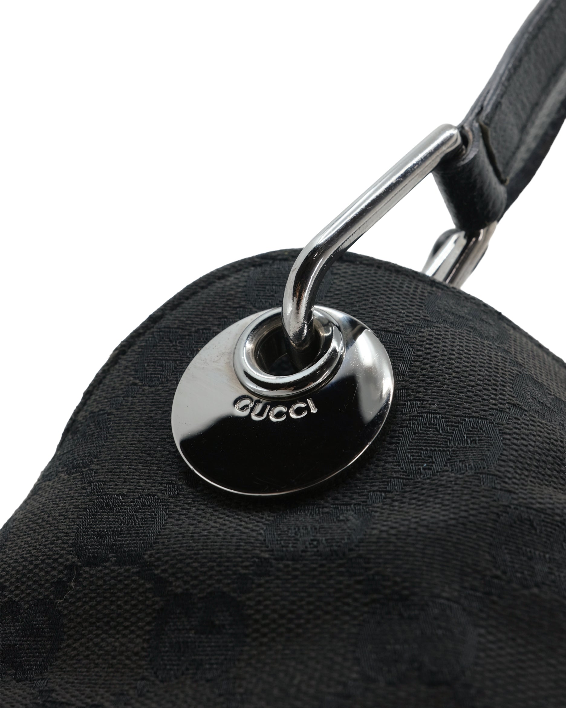GUCCI CANVAS GG SHOULDER BAG
