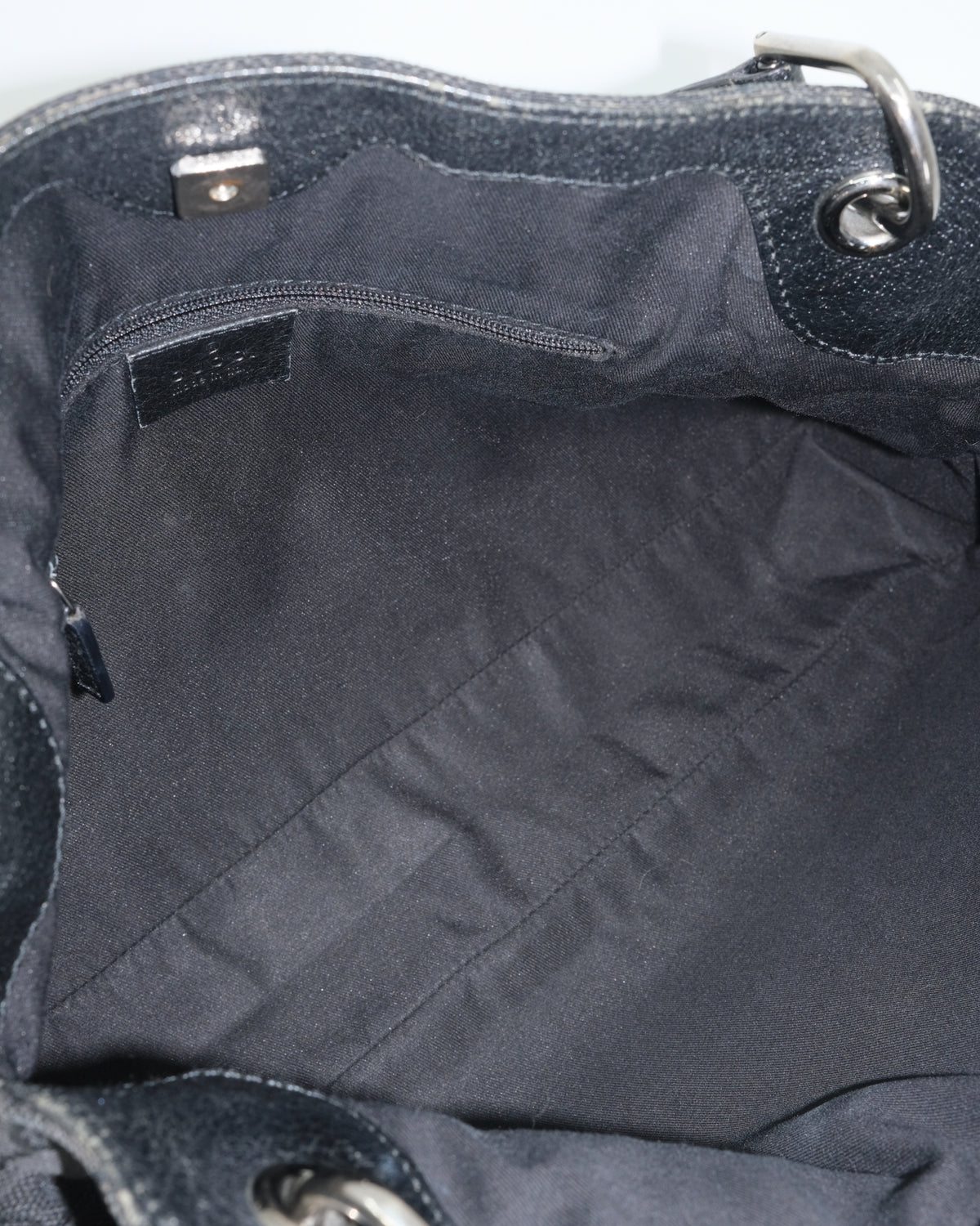 GUCCI CANVAS GG SHOULDER BAG