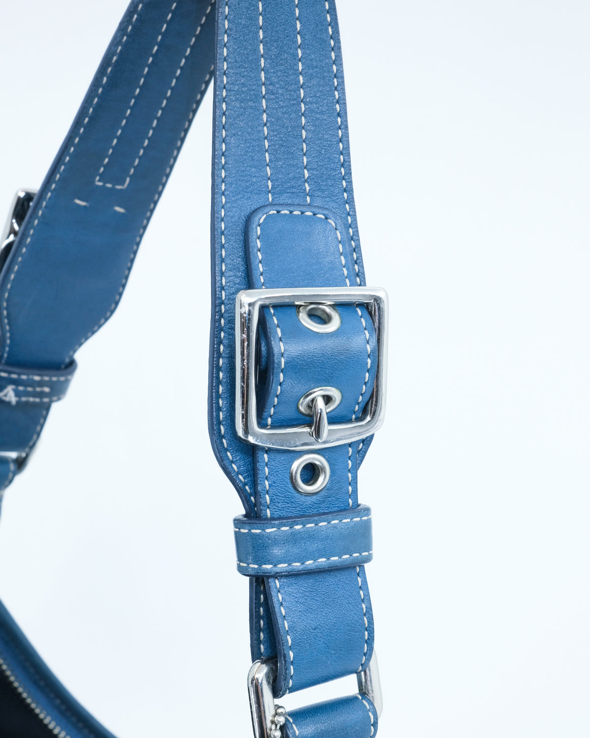 COACH SUEDE BLUE SHOULDER BAG