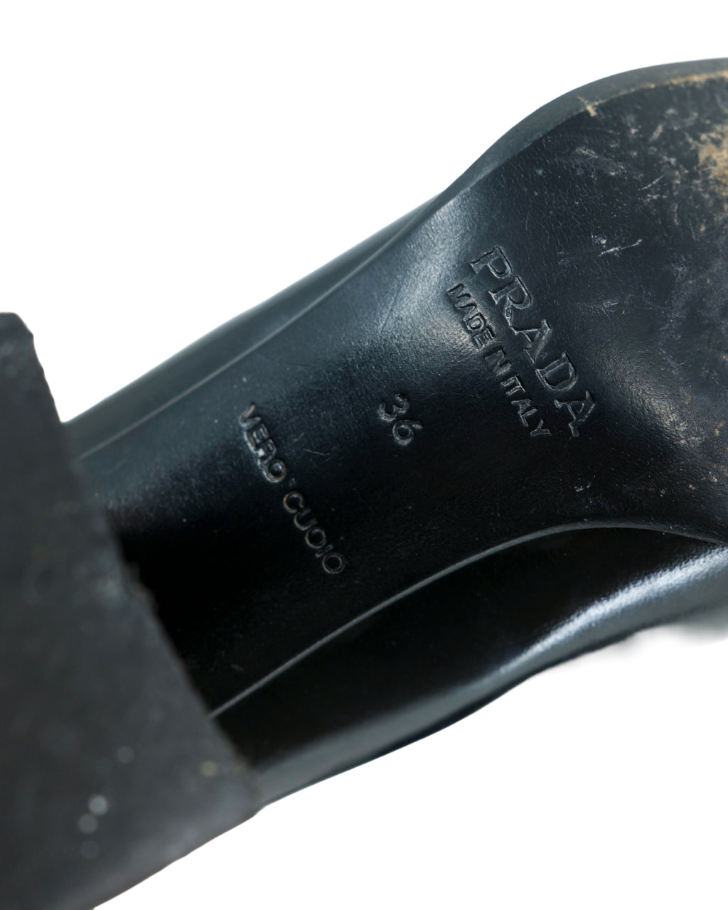90'S PRADA BLACK LEATHER SQUARE HEELS 36
