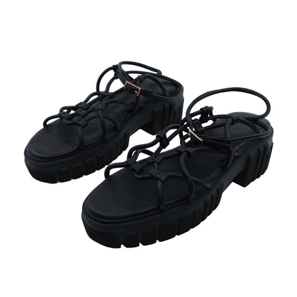 STRAPPY LEATHER SANDALS (7US)