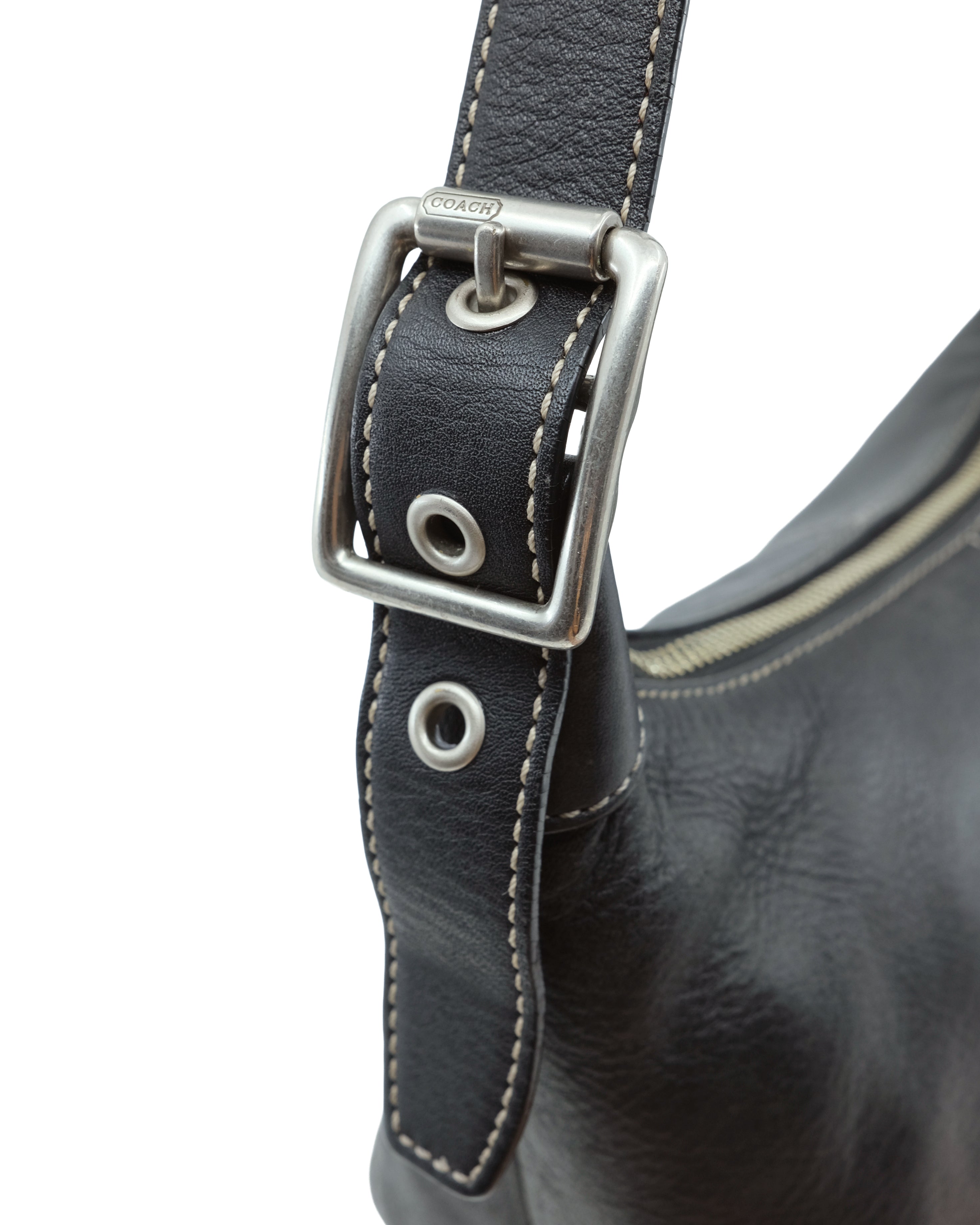 2005 COACH SHOULDER BAG