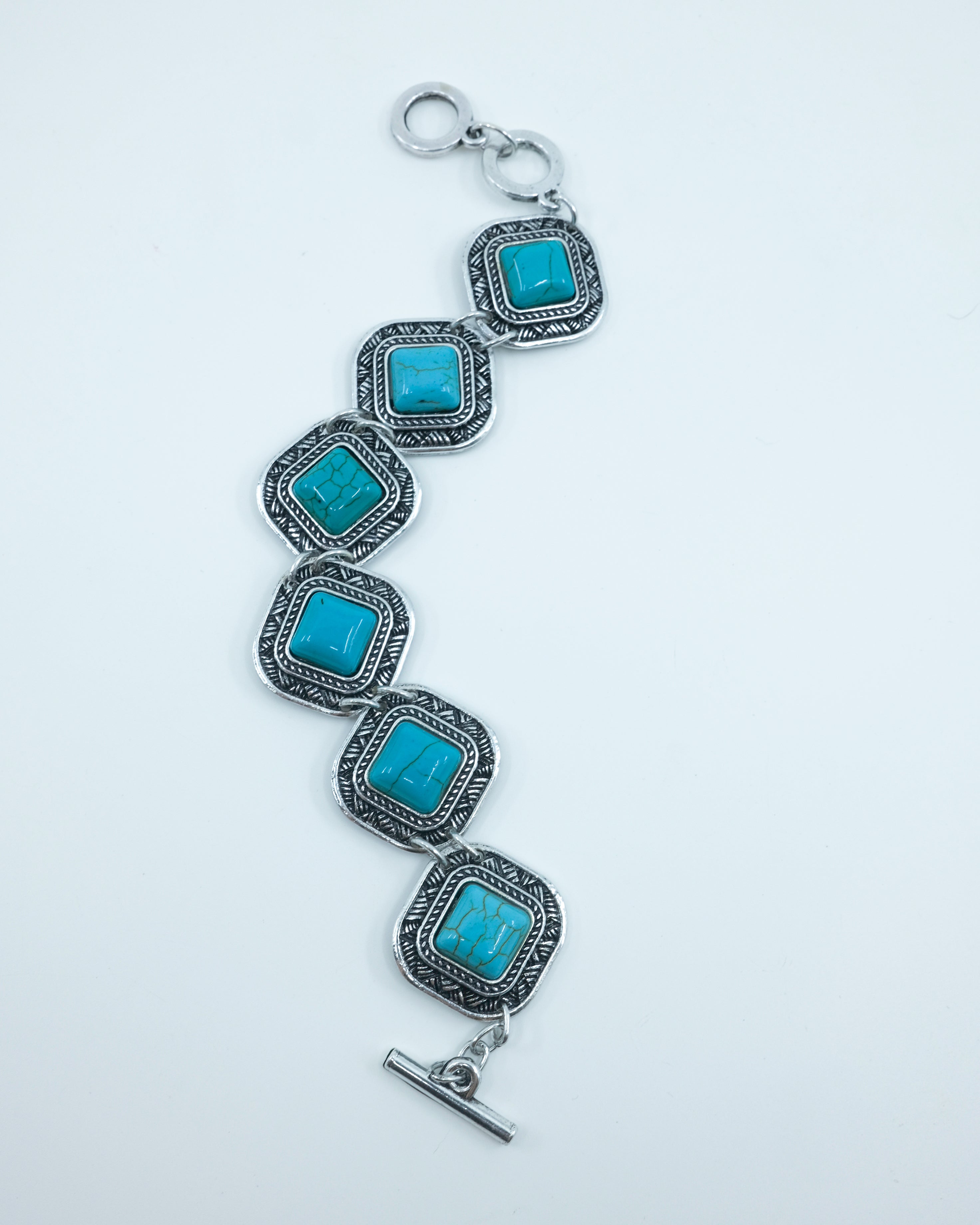 PULSERA CON TURQUESAS