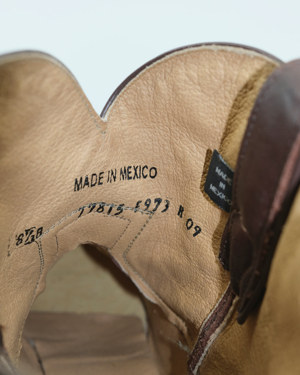 FRYE WESTERN BOOTS (8.5US)