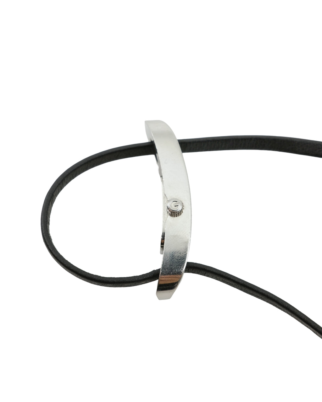 GUCCI 6100L LEATHER BRACELET WATCH