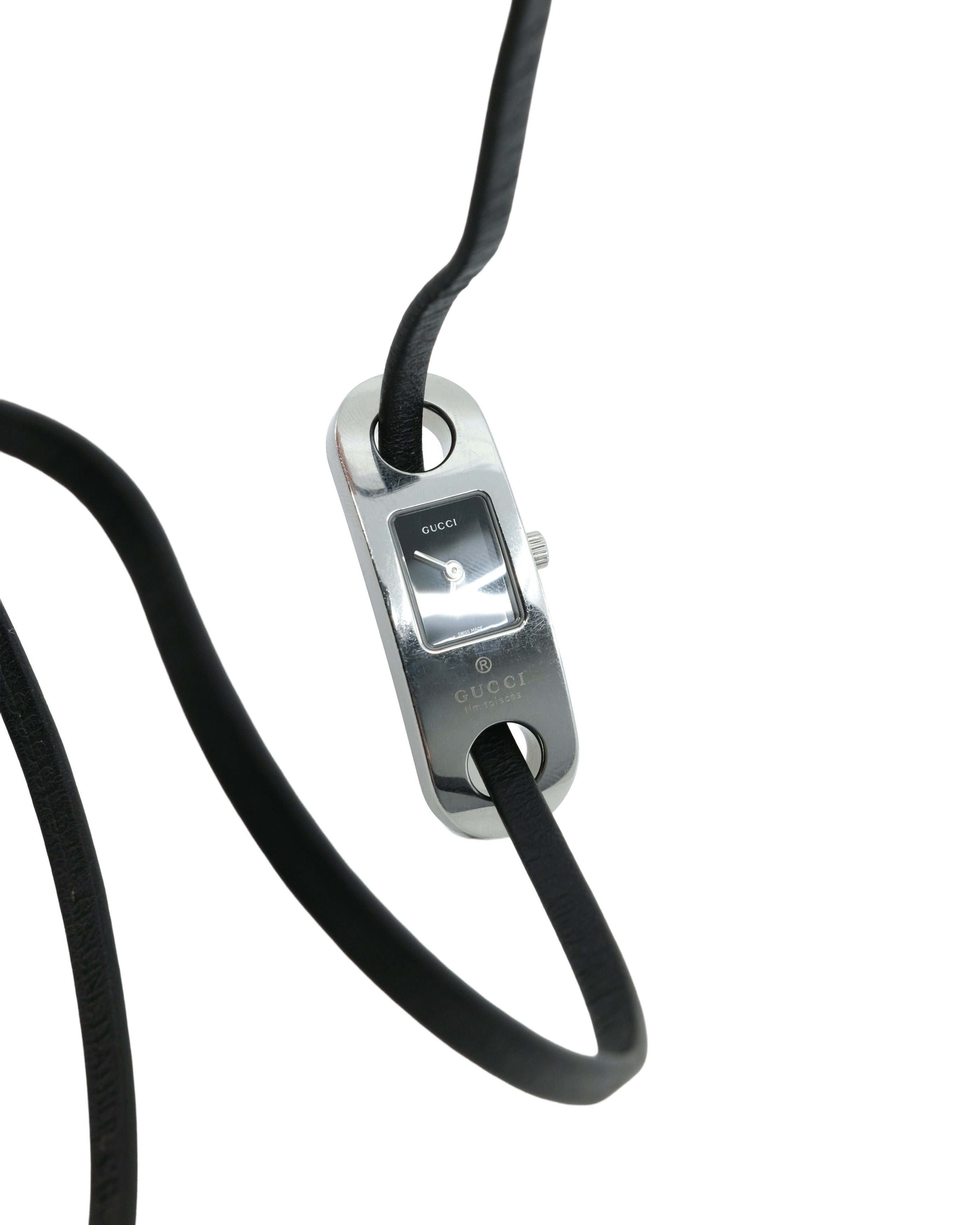 GUCCI 6100L LEATHER BRACELET WATCH