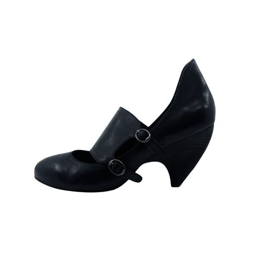 Max Studio leather heels