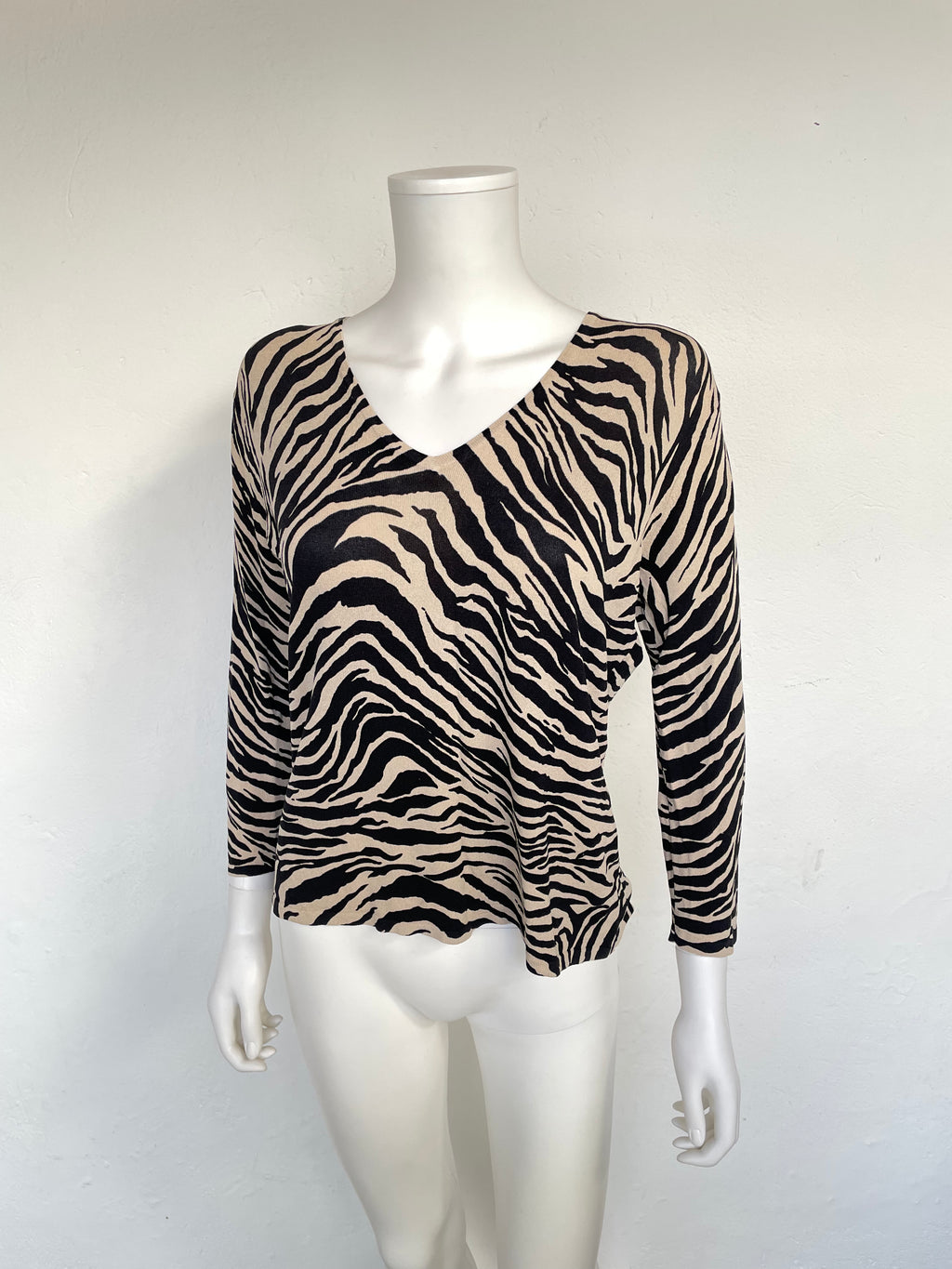NORTON'S TOP (M)