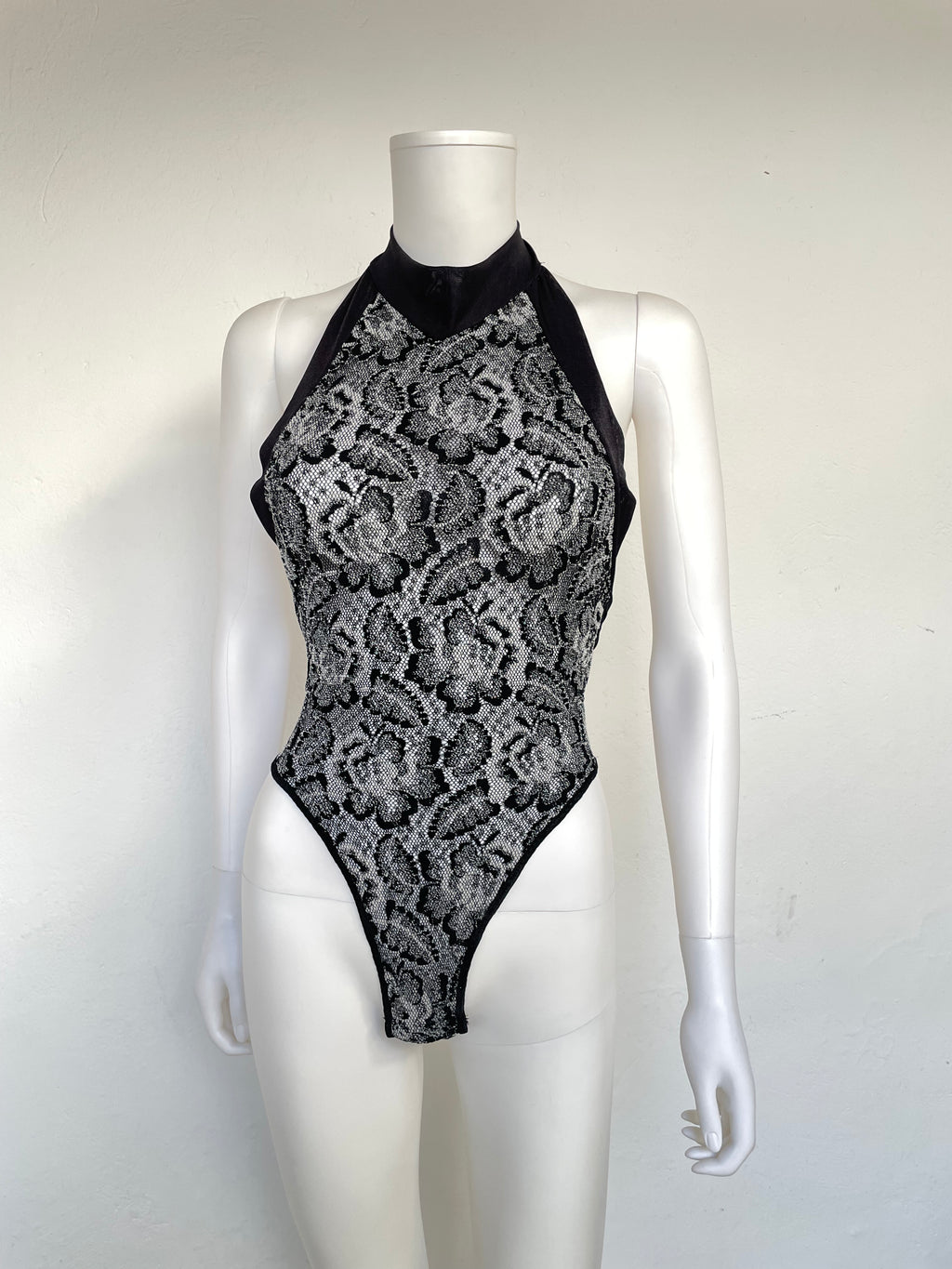 ROSES BODYSUIT (M)