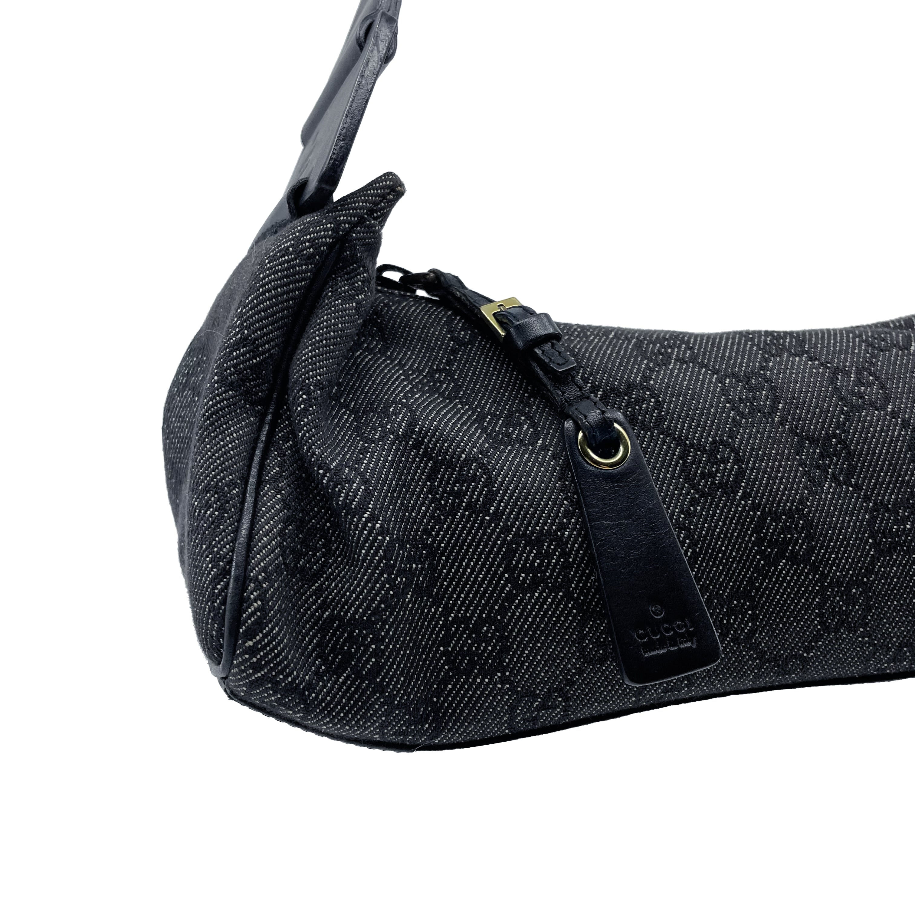 Gucci Supreme barrel bag