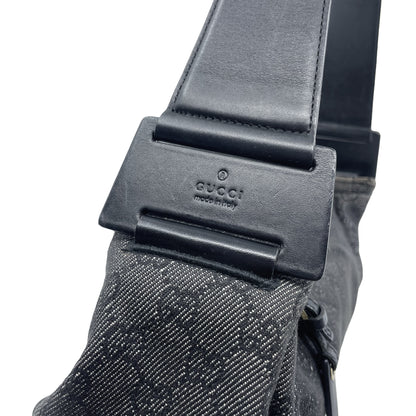 Gucci Supreme barrel bag