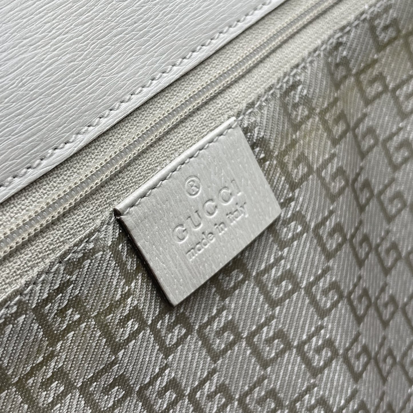 Gucci canvas shoulder bag