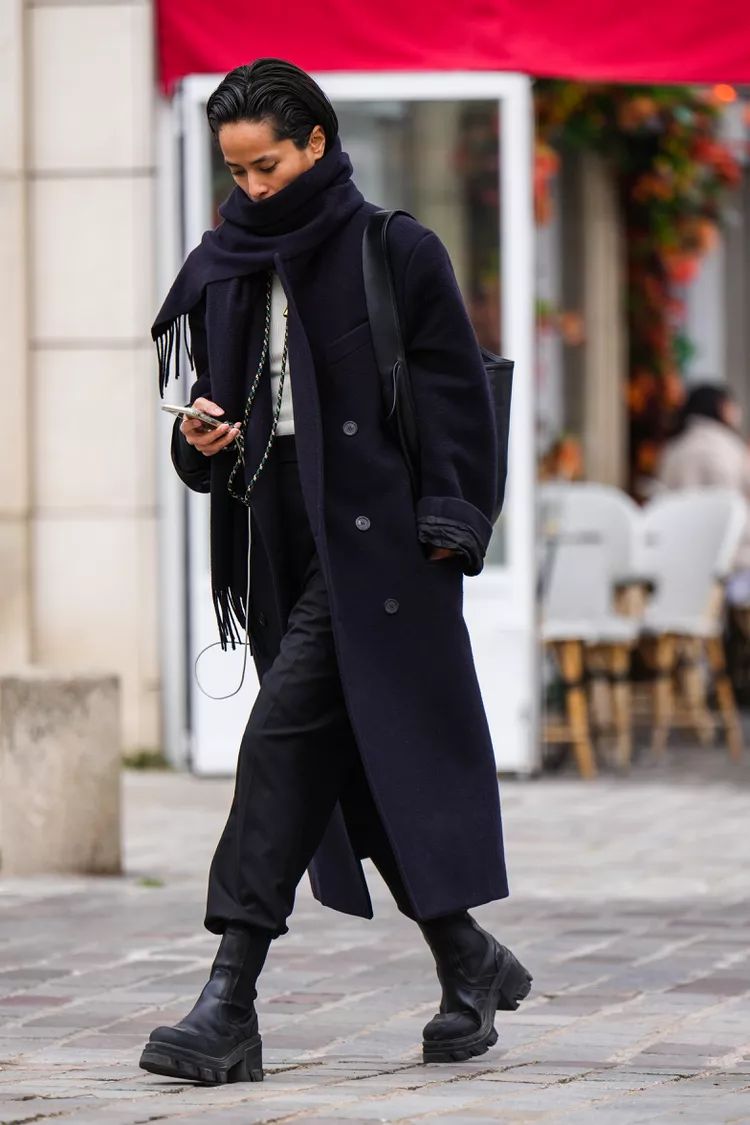 GANNI LEATHER CHELSEA BOOTS (38)