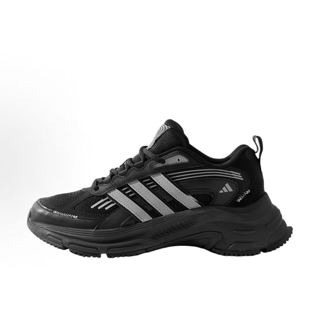 ADIDAS FC CLASSIC (6.5UK)